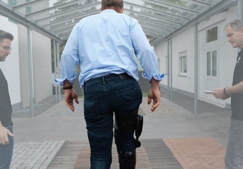 rahm zentrum für gesundheit modernes sanitätshaus versorgung C-Brace rahmheld rahmhelden orthese beinorthese