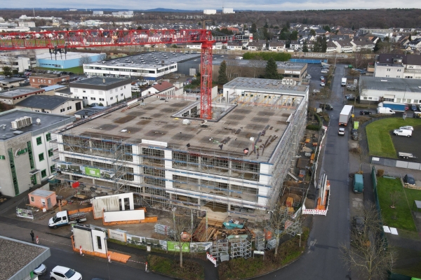 rahm Technologie- und Innovationscenter nach 6 Monaten: 2. OG steht bereits