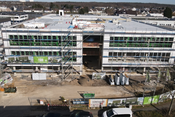 Das rahm Technologie- und Innovationscenter nimmt ein Jahr nach Spatenstich schon Form aus.